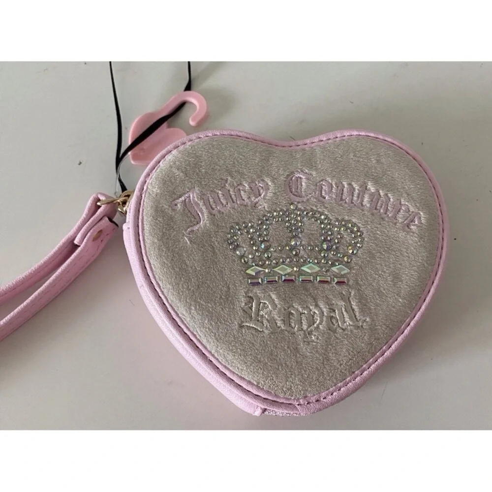 NWT Juicy Couture Kingdom Heart Zip Wristlet Pink Velour Rhinestone Crown Wallet